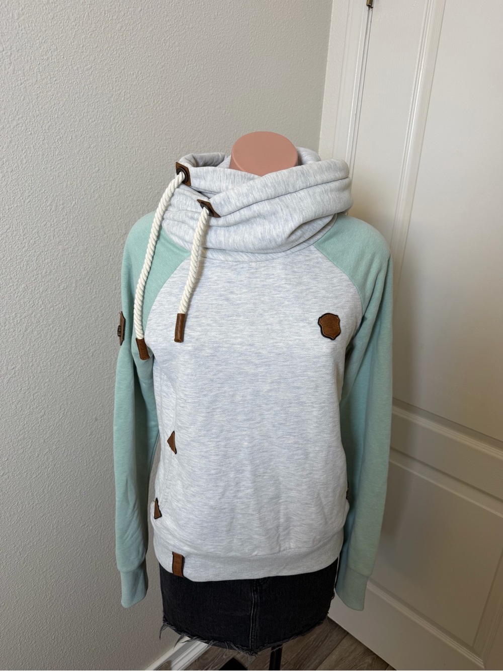 Naketano Cozy Light Gray and Mint Raglan Cowl-Neck Sweatshirt Hoodie Sz M
